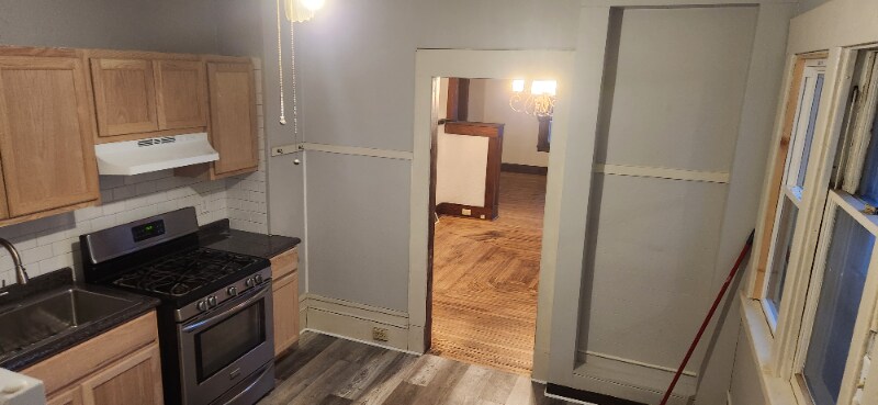 77 Orchard St in Gloversville, NY - Building Photo