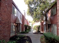 2317-2323 I St in Sacramento, CA - Foto de edificio - Building Photo