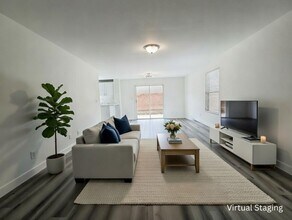 6339 W Silver Ribbon Ct in Las Vegas, NV - Building Photo - Building Photo