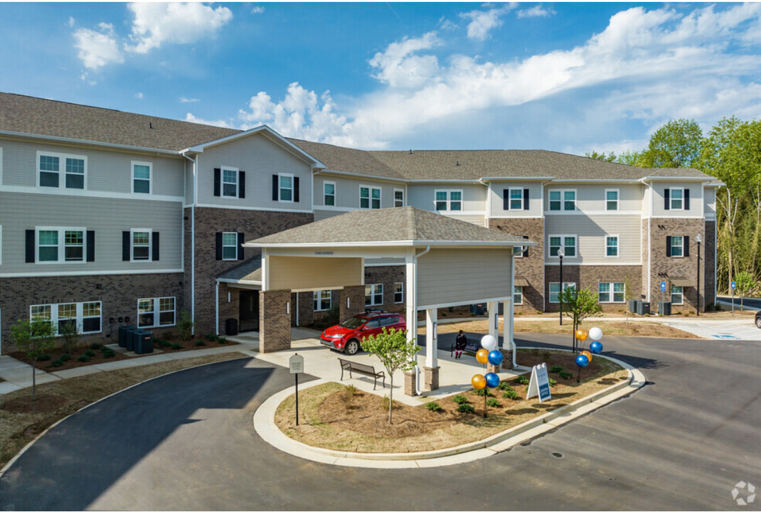 Jonesboro Road Senior Village in Fairburn, GA - Building Photo