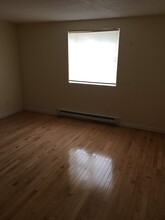 94 Beacon St, Unit 21 in Somerville, MA - Foto de edificio - Building Photo