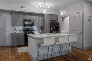 5610 S Shaver St in Houston, TX - Building Photo