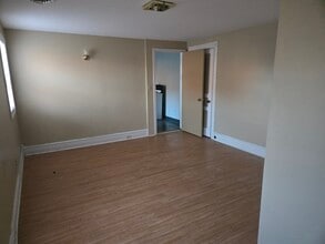 150 Forest Ave, Unit Upper in Buffalo, NY - Building Photo - Building Photo