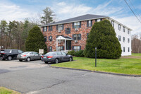 Westview Park Condos in Plaistow, NH - Foto de edificio - Building Photo