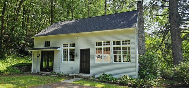property at 50 Mountain Rd
