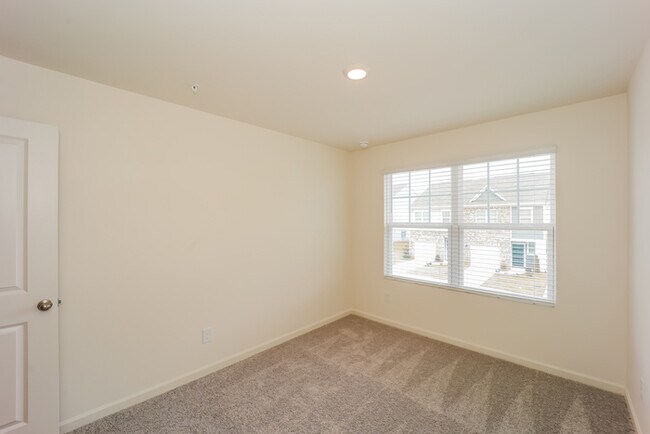 property at 558 Magnolia Cir