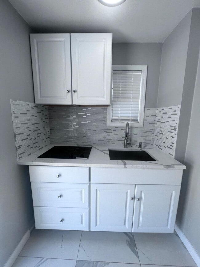 2843 Forest Hill Blvd in West Palm Beach, FL - Building Photo - Building Photo