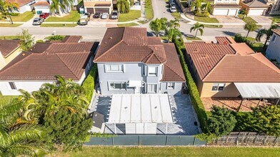 15786 SW 141st St in Miami, FL - Foto de edificio - Building Photo