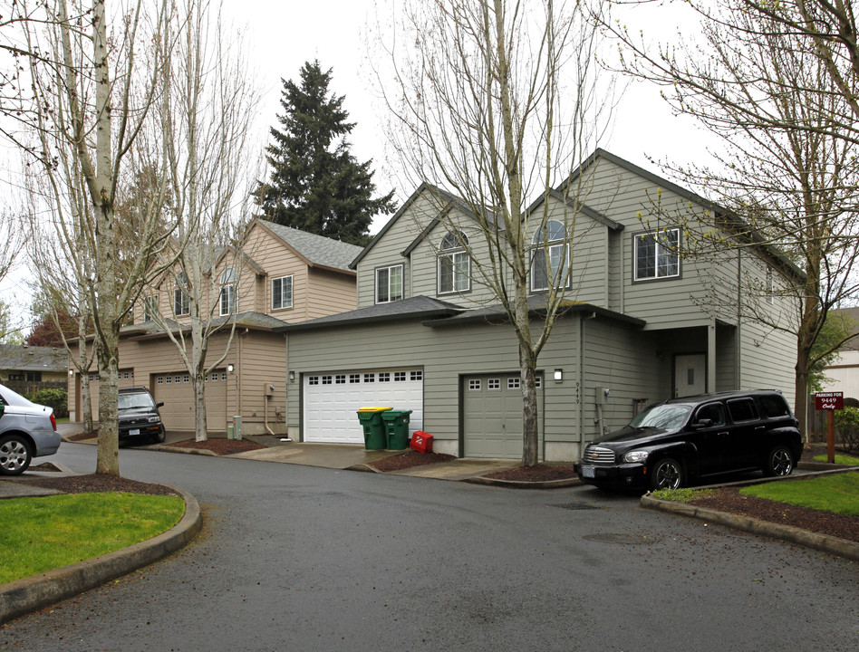 9449-9475 SW Ivana Ct in Tigard, OR - Building Photo