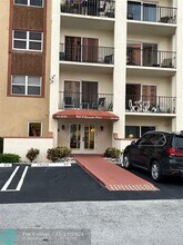 400 N Riverside Dr in Pompano Beach, FL - Building Photo - Building Photo