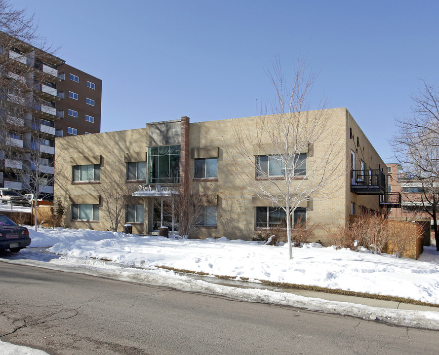 Rich Mar Apartments in Denver, CO - Building Photo