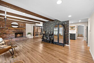 3082 Rowena Dr in Los Alamitos, CA - Building Photo - Building Photo