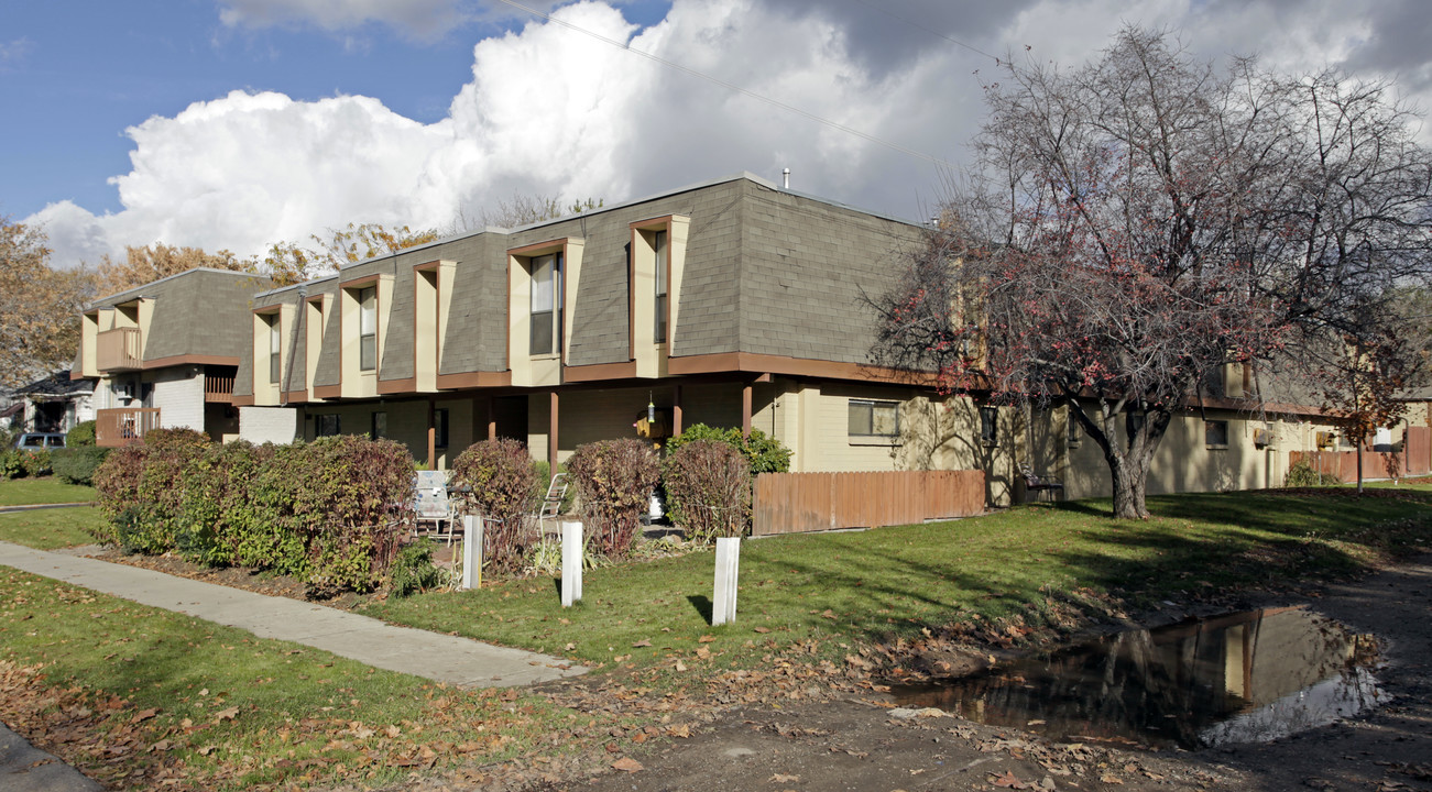 Lake Street Apartments in Salt Lake City, UT - Building Photo