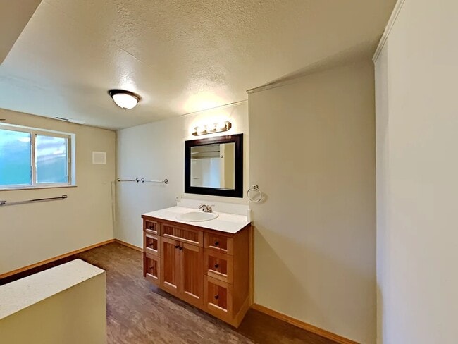 233 S 301st St in Federal Way, WA - Building Photo - Building Photo