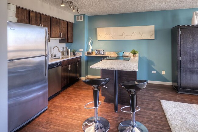 42 E Superior St in Chicago, IL - Building Photo - Building Photo