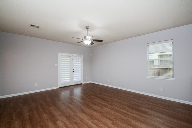 30915 W Lost Creek Blvd