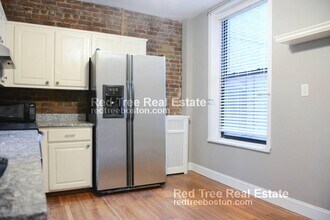 1404 Commonwealth Ave, Unit 5 in Boston, MA - Building Photo - Building Photo