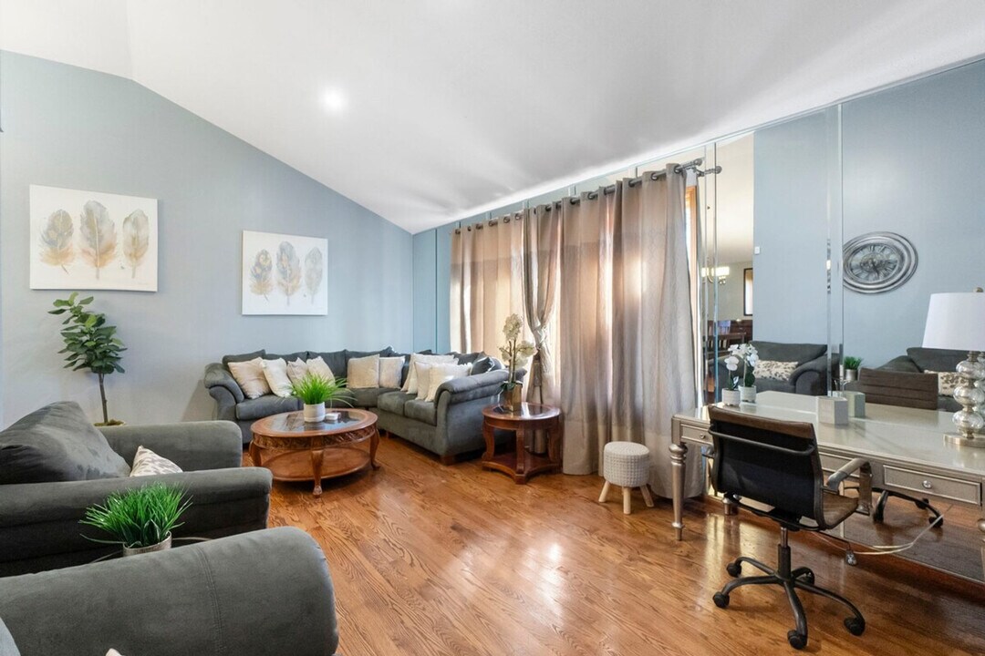 5000 190th St in Country Club Hills, IL - Building Photo