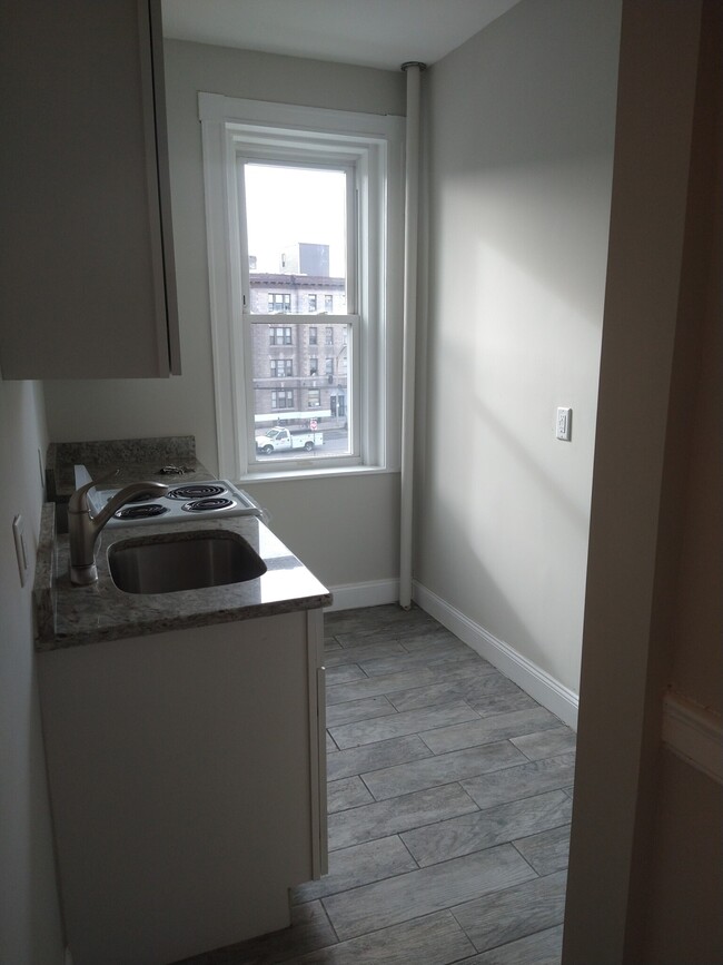 59 Gordon St, Unit 9