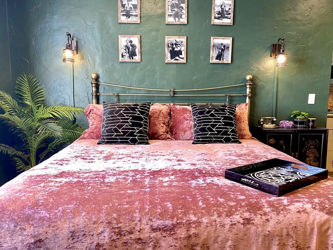 Adelon - Furnished