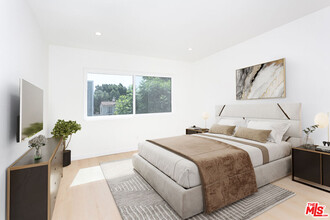 955 Croft Ave in Los Angeles, CA - Building Photo - Building Photo