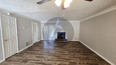 1012 Kennesborough Rd NW in Kennesaw, GA - Building Photo - Building Photo