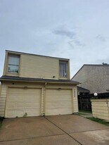 7824 Windward Passage St in Houston, TX - Building Photo