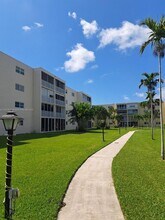 1024 SE 3rd Ave in Dania Beach, FL - Building Photo - Building Photo