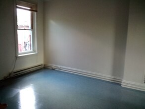 1029 Penn St-Unit -3rd floor front in Reading, PA - Building Photo - Building Photo