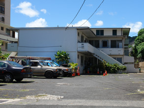 1426 Kewalo St in Honolulu, HI - Foto de edificio - Building Photo