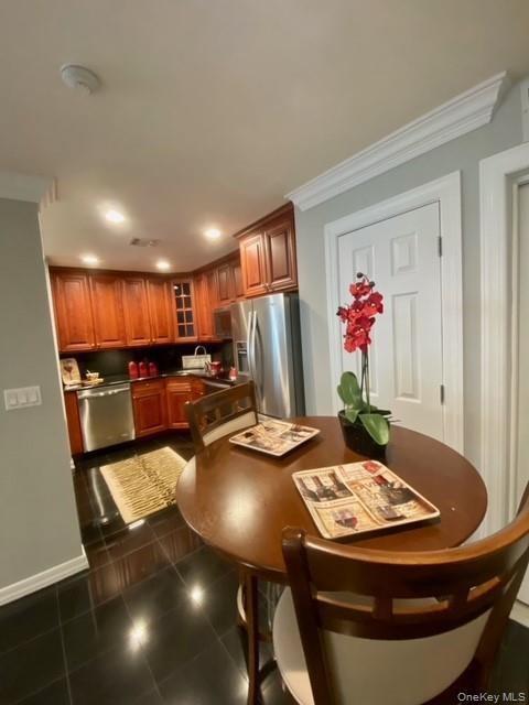 61 Adams Way in Sayville, NY - Building Photo - Building Photo