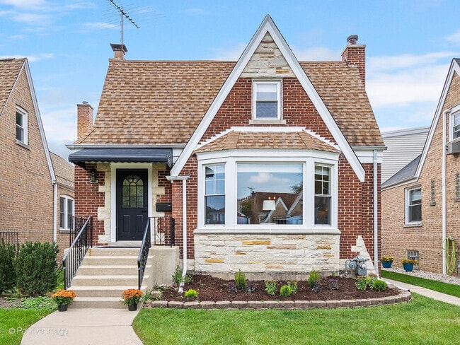 property at 1722 N 75th Ct