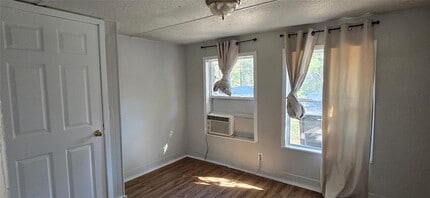 16747 Timberglen St in Montgomery, TX - Building Photo - Building Photo