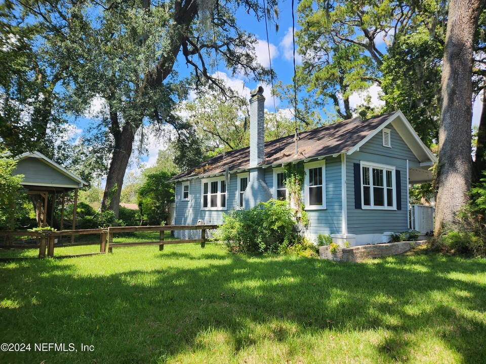 1038 Congleton Terrace in Jacksonville, FL - Building Photo