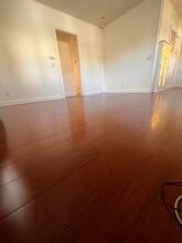 118 E Chelan Ave in Chelan, WA - Building Photo - Building Photo