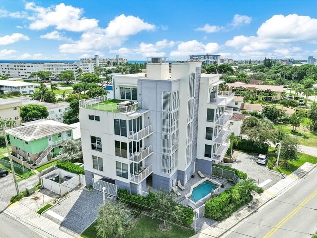 1900 SE 2nd St in Deerfield Beach, FL - Building Photo - Building Photo
