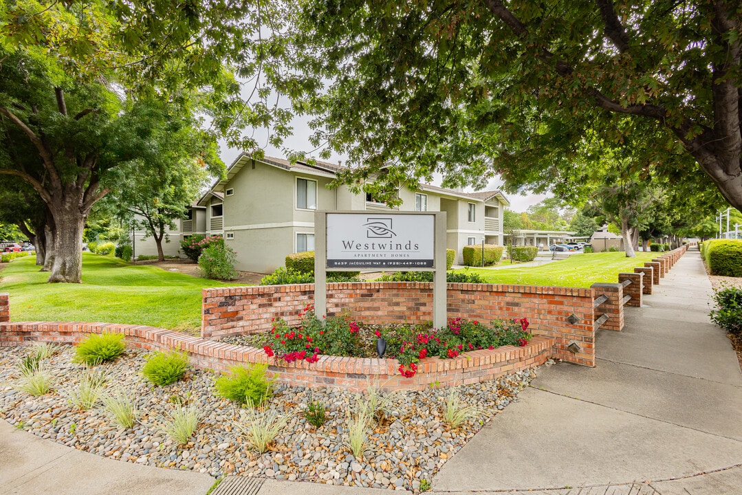 Westwinds Apartment Homes in Livermore, CA - Foto de edificio