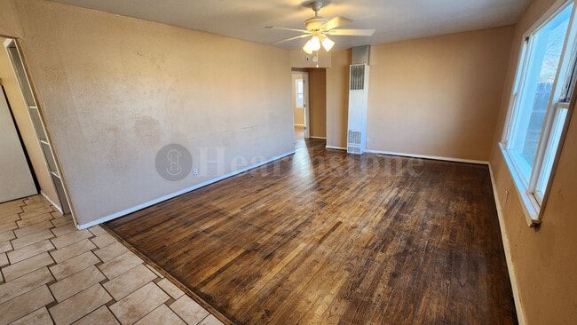 1012 E Brazos St in Portales, NM - Building Photo - Building Photo