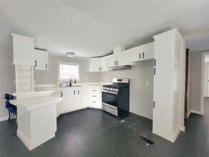 312 Paddock St in Willis, TX - Building Photo - Building Photo