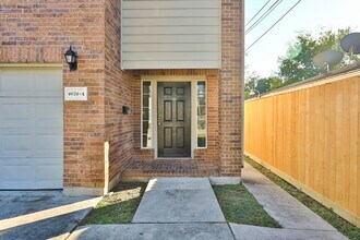 4624 Larkspur St in Houston, TX - Building Photo - Building Photo