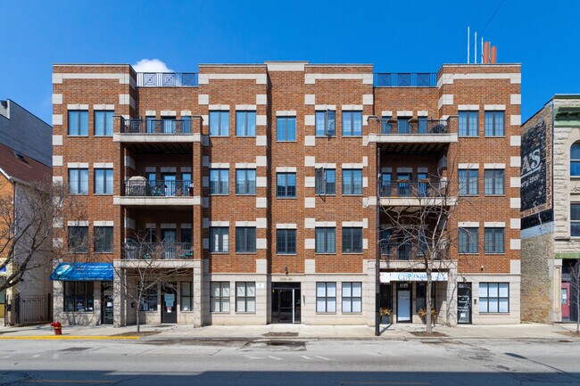 2128-2130 W Belmont Ave in Chicago, IL - Building Photo - Building Photo