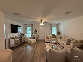 6877 Park Dr in Daphne, AL - Building Photo - Building Photo