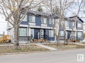 10008-10162 162 St NW in Edmonton, AB - Building Photo