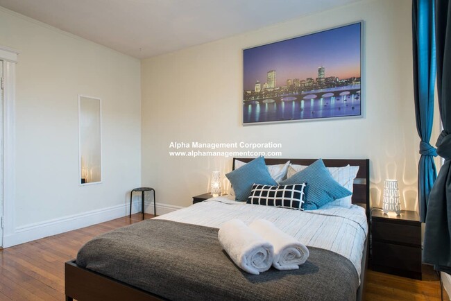 56 Queensberry St in Boston, MA - Building Photo - Building Photo