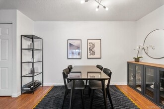 555 Central Park Ave in Scarsdale, NY - Building Photo - Building Photo