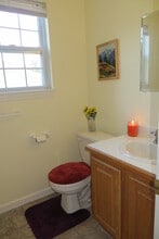 64 Lilac Cir in Marlborough, MA - Building Photo - Building Photo