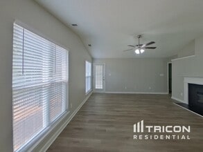 722 Foxborough Rd in Charlotte, NC - Foto de edificio - Building Photo