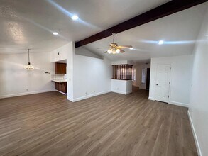 2378 Grapewood Ct in Madera, CA - Building Photo - Building Photo