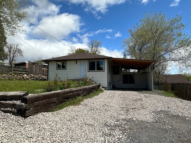 property at 1037 Laurel St