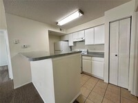 2204 Key W Ct, Unit 535 in Kissimmee, FL - Building Photo - Building Photo